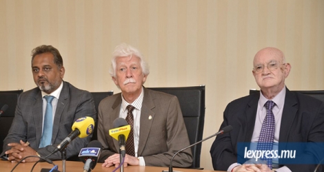 Paul Bérenger a tenu une conférence de presse à l’Assemblée nationale. 