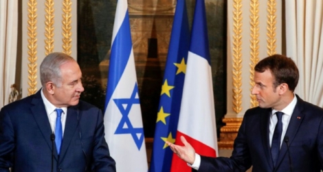 Le président français Emmanuel Macron appelle le Premier ministre israélien Benjamin Netanyahu à «des gestes courageux» pour les Palestiniens lors d'une conférence de presse à Paris.