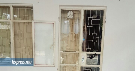 N’ayant pu entrer chez ses grands-parents, Nikhil Aumeer a brisé les vitres.