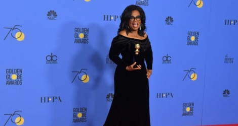 Oprah Winfrey avec son Golden Globe d'honneur reçu dimanche 7 janvier.