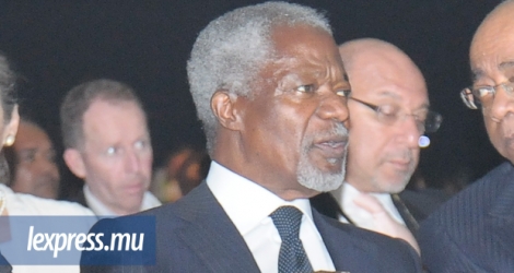 Koffi Annan était présent lors de l’ouverture la  2e conférence des Petits Etats Insulaires en Développement .