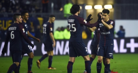 Les joueurs du Paris SG qualifiés pour les demi-finales de la Coupe de la Ligue après leur rencontre face aux Amiénois, au stade de la Licorne, le 10 janvier 2018