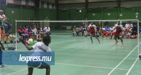 Depuis plusieurs années, le badminton mauricien n’arrive pas à se développer à Maurice. 