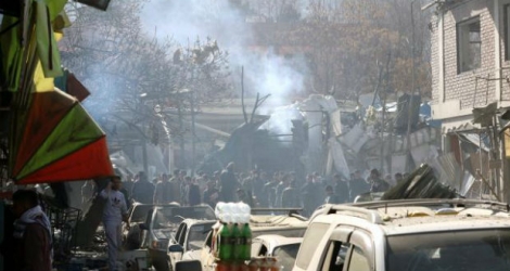 Au moins soixante-trois personnes ont été tuées et 151 blessées dans l'attentat perpétré avec une ambulance piégée samedi à Kaboul.