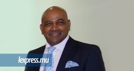 Mike Seetaramadoo est l’«Executive Vice-President» des ressources humaines à Air Mauritius depuis janvier 2016.