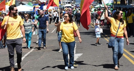 Des partisans du Parti d'action citoyenne du candidat à la présidentielle Carlos Alvarado dans les rues de San José, le 4 février 2018