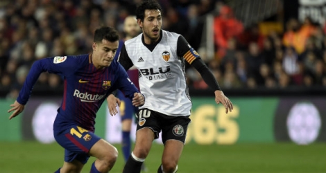 Philippe Coutinho, auteur de son premier but avec Barcelone, a terrassé Valence 2-0 jeudi en Coupe du Roi et qualifié le club triple tenant du titre pour une nouvelle finale contre Séville.