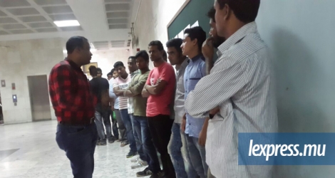 Plusieurs Bangladais en situation irrégulière ont été arrêtés par le Passport and Immigration Office, il y a une semaine.
