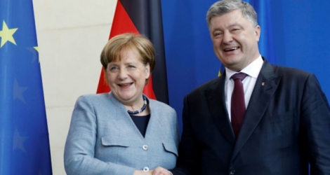 La chancelière allemande ANgela Merkel et le prsident ukrainien Petro Porochenko à Berlin, le 10 avril 2018 