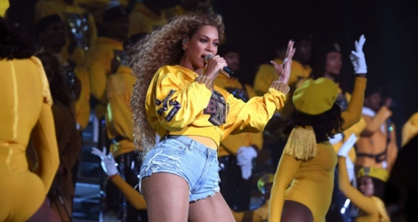 Après un an sans concert, Beyoncé a signé son retour à la scène samedi soir de la plus belle des manières: devant 100.000 spectateurs lors du festival de Coachella.
