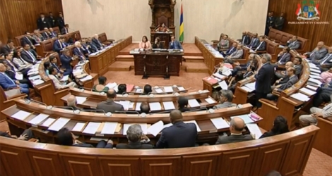 Longue séance parlementaire, hier, mardi 22 mai. Les debats sur ce projet de loi ont pris fin à 23 h 55. 