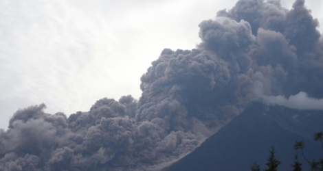 L'éruption du volcan Fuego en photographiée depuis Alotenango, à 65 km au sud-esout de la capitale Guatemala, le 3 juin 2018 