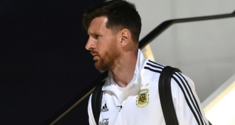 La star de l'équipe d'Argentine Lionel Messi à son arrivée à l'aéroport de Moscou, le 9 juin 2018.
