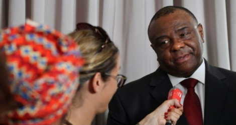 L'ex-chef de guerre congolais Jean-Pierre Bemba en conférence de presse à Bruxelles.