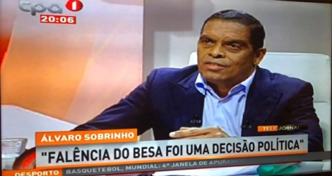 Le 12 septembre, à la télévision angolaise, Álvaro Sobrinho s’est attaqué à la faillite de la Banco Espirito Santo de Angola.