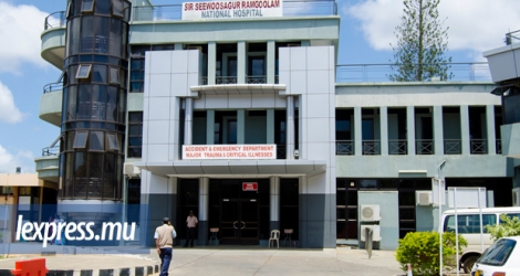 La victime a été admise à l’hôpital SSRN, à Pamplemousses.