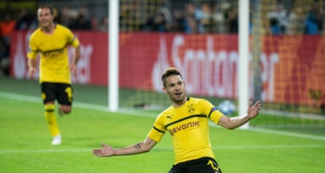 Le défenseur portugais de Dortmund Raphael Guerreiro vient de marquer le but du 4 à 0 en Ligue des champions, le 24 octobre 2018 à Dortmund.