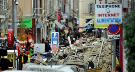 Un périmètre de sécurité a été mis en place après l'effondrement des deux immeubles le 5 novembre 2018 à Marseille.