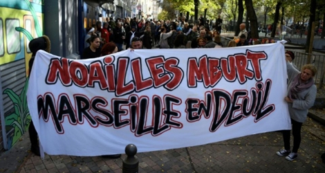 Marche blanche à Marseille samedi 10 novembre 2018, en hommage aux 8 morts de l'effondrement deux immeubles vétustes, le 5 novembre 2018