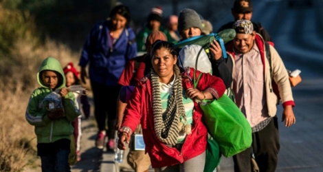 Des migrants de la caravane arrivent à Tijuana, au Mexique, le 15 novembre 2018.