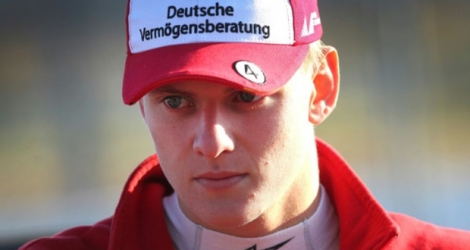 Mick Schumacher avant un GP du championnat d'Europe de Formule 3 sur le circuit d'Hockenheim en Allemagne le 14 octobre 2018.