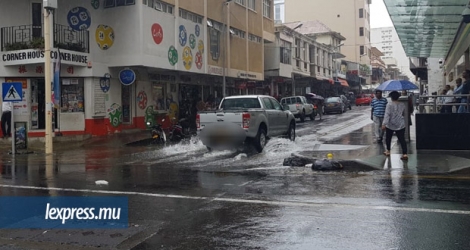 Des trombes d’eau sont tombées à Port-Louis ces derniers jours, résultant en de nombreuses confusions.