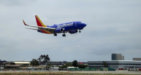 (Illustration) Un Boeing 737 de la compagnie Southwest atterrit à Los Angeles, le 24 mai 2018.
