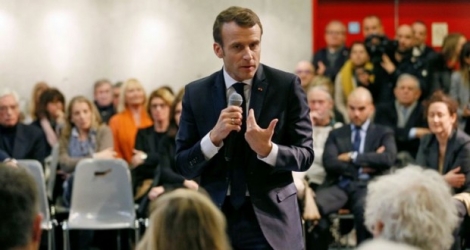 Emmanuel Macron participe à un débat-citoyen à Bourg-de-Péage, près de Valence le 24 janvier 2019