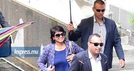 Ameenah Gurib-Fakim s’est exprimée pendant plus d’une heure, hier, face aux trois juges, à la Cour suprême.