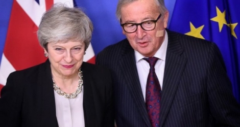 La Première ministre britannique Theresa May et le président de la Commission européenne Jean-Claude Juncker, le 20 février 2019 à Bruxelles