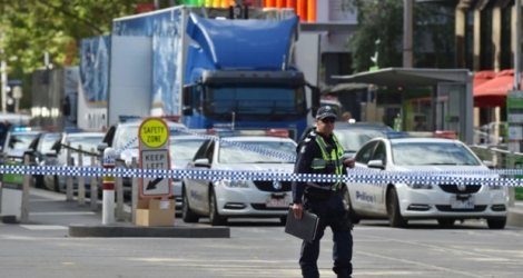 Une rue de Melbourne est bouclée par la police après l'attaque à la voiture bélier, le 20 janvier 2017.