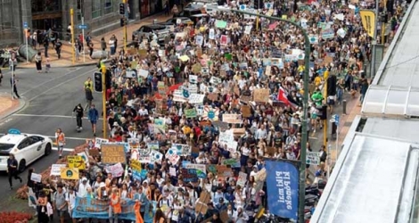  Les lycéens et étudiants manifestent pour sensibiliser au changement climatique, le 15 mars à Wellington.