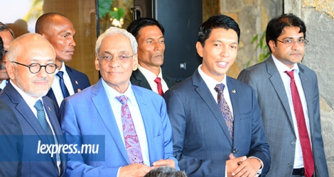 Vishnu Lutchmeenaraidoo a déclaré, face à Andry Rajoelina, mercredi, qu’il avait «honte» du «taux de croissance de 3 %» depuis dix ans.