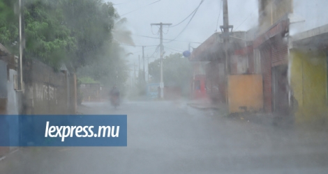 La météo de Vacoas prévoit de fortes pluies avec des orages isolés ce dimanche 14 avril.