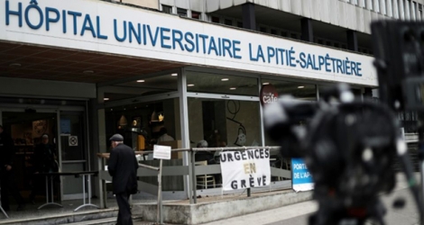 L'entrée de l'hôpital de La Pitié-Salpêtrière, le 2 mai 2019 à Paris.