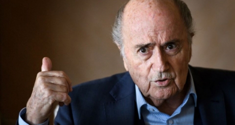 Sepp Blatter a affirmé mercredi dans un entretien qu'il avait l'intention de poursuivre l'instance dirigeante du football mondial et son président actuel Gianni Infantino pour avoir diffusé de «fausses informations» et porté atteinte à sa réputation.