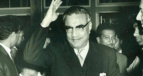 Abdool Razack Mohamed entre au Parlement en 1953. I