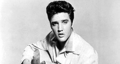 Elvis Presley est décédé en 1977, à l’âge de 42 ans.