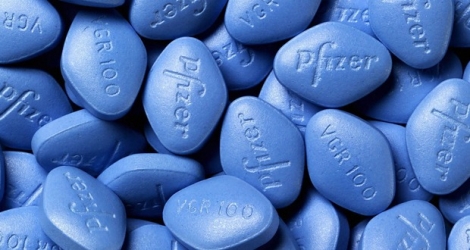 Photo illustration: le maire de Montereau propose de distribuer le Viagra à ses citoyens.
