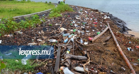 Vu les ordures qui s’amoncellent sur notre île et en mer, notre biodiversité est sacrément menacée !
