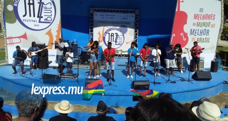 Les Mo’mo participent au Rio Das Ostras Jazz & Blues Festival, qui se tient à Rio de Janeiro, au Brésil, du 20 au 23 juin.