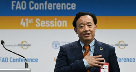 Le vice-ministre chinois de l'Agriculture Qu Dongyu est élu à la tête de la FAO, le 23 juin 2019 à Rome.
