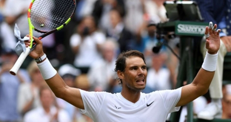 L'Espagnol Rafael Nadal prive le Français Jo-Wilfried Tsonga des 8e de finale de Wimbledon le 6 juillet 2019.