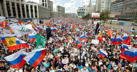 Des manifestants rassemblés dans le centre de Moscou pour réclamer des élections locales libres, le 20 juillet 2019.