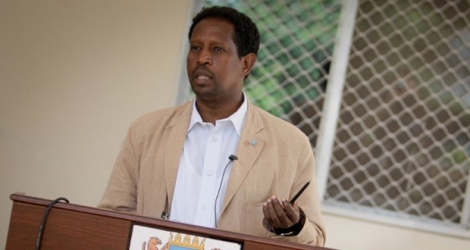 Le maire de la capitale somalienne Mogadiscio, Abdirahman Omar Osman, a été blessé dans une explosion survenue ce mercredi 24 juillet 2019.