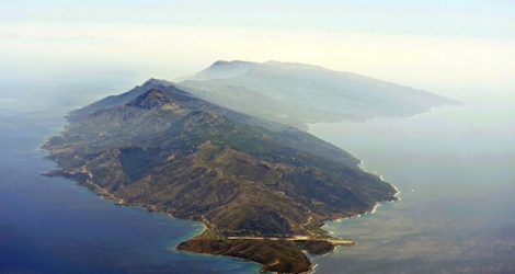Une opération policière de grande envergure a été lancée sur l'île grecque de Ikaria.