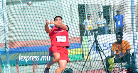Nicholas Li Yun Fong vise un retour sur le podium du lancer du marteau.