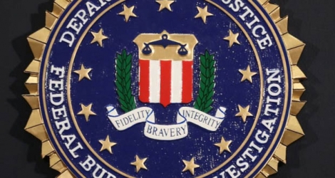 Le logo du FBI au siège de l'organisation, le 14 juin 2018 à Washington.
