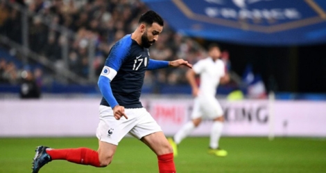 Le défenseur international français Adil Rami lors du match amical entre la France et l'Uruguay le 20 novembre 2018 au Stade de France à Saint-Denis.