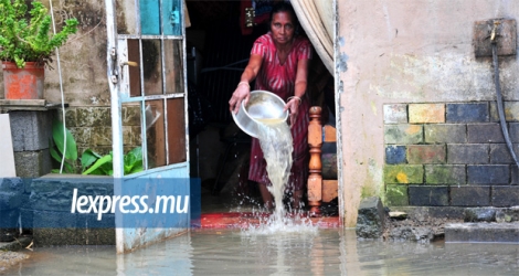 En avril 2018, des inondations ont frappé, comme chez Mala Doorgah, à Gokoolah.